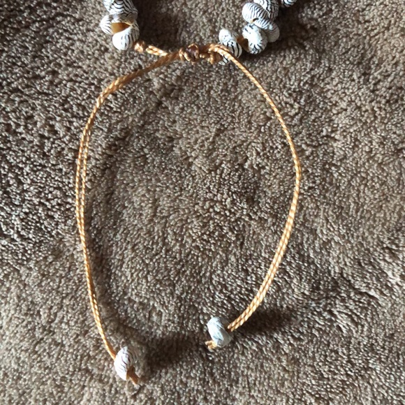 Adjustable shell made beautiful bracelet - Picture 4 of 4